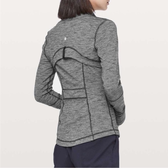 Lululemon Define Luon Black Knit Heathered Size 8 - Picture 3 of 8